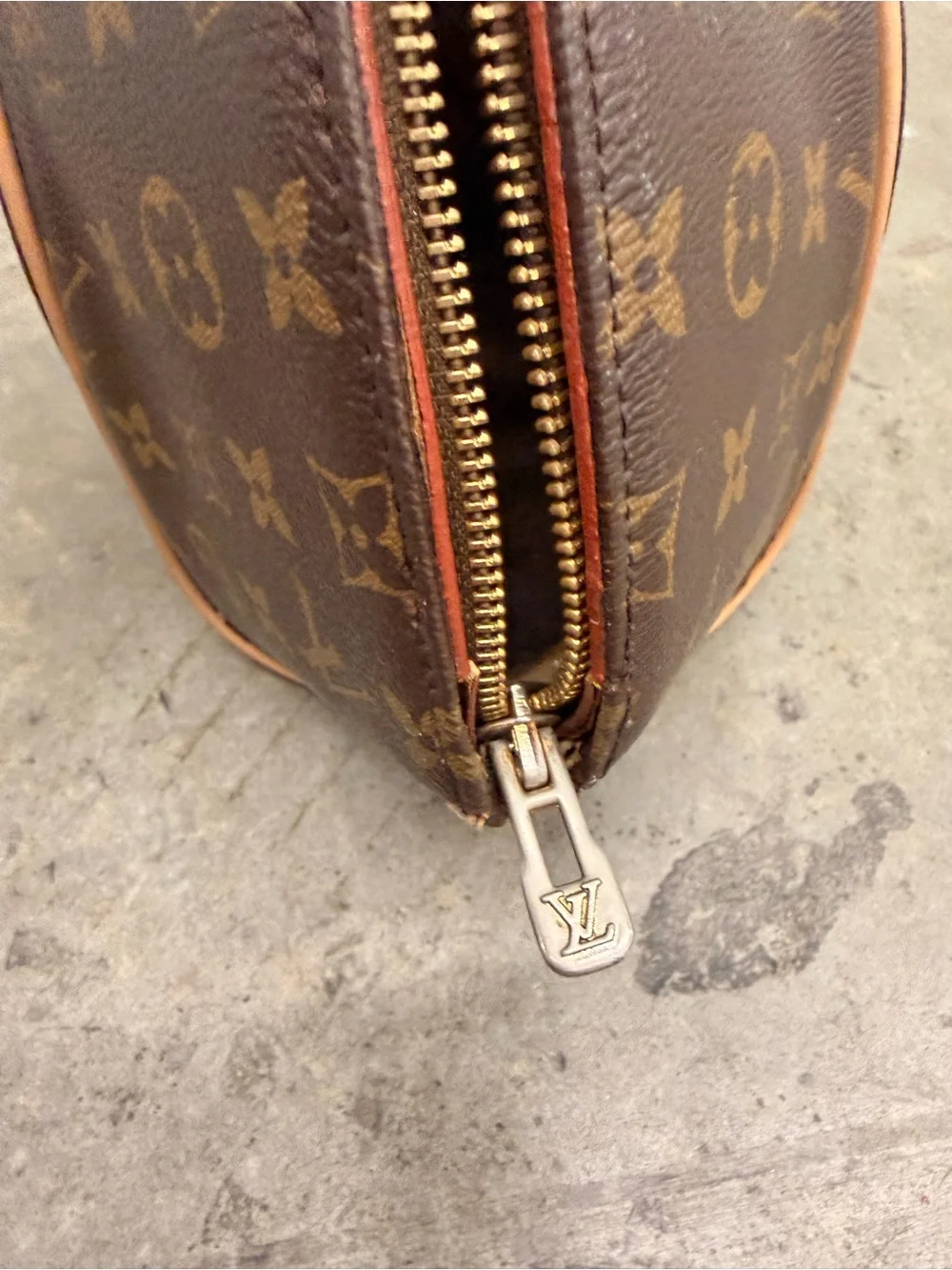 Louis Vuitton Brown Monogram Dome Satchel with Natural Vachetta Trim - Picture 3 of 5